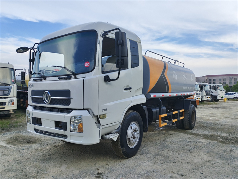 沒(méi)有手續(xù)12方灑水車(chē)低價(jià)處理，所有功能正常